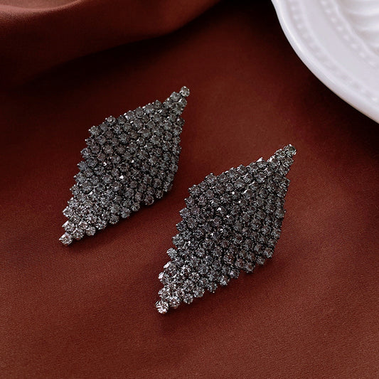 Classic Vintage Design Earrings High Quality Women Earrings Jewelry Accessories Wholesale