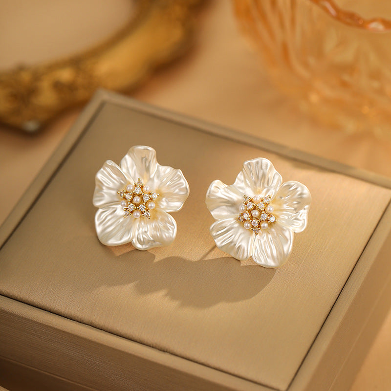 Real Gold Plated Silver Needle Zircon Flower Earrings Artificial Pearl Earrings All-match High-end Temperament Earrings