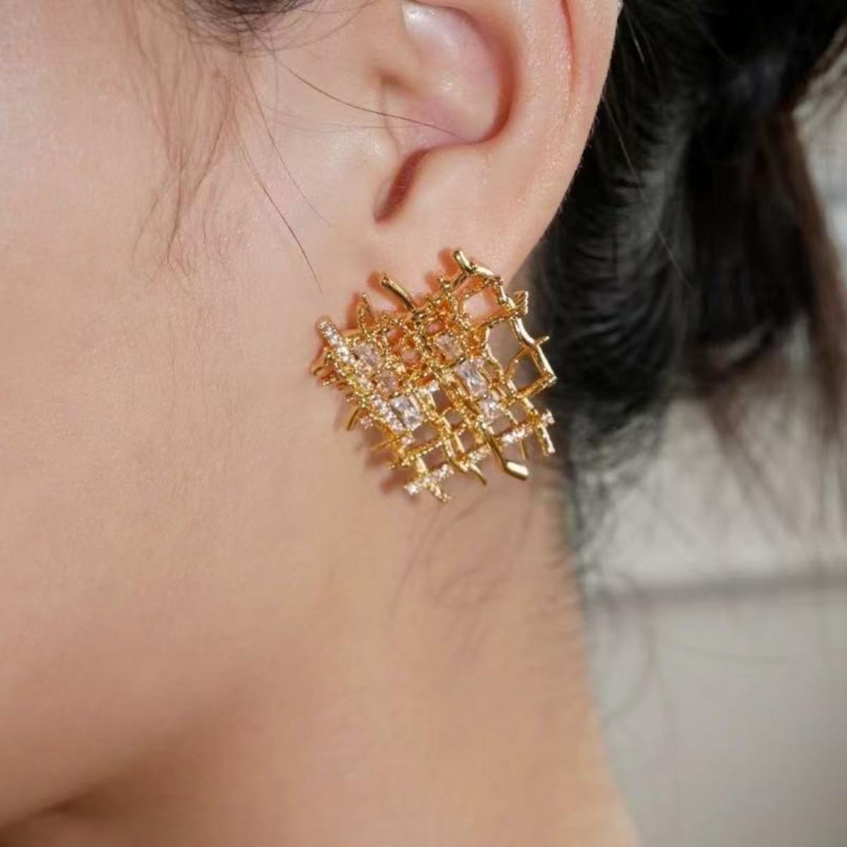 Luxury Zircon Earrings Fashionable and Simple Earrings High-quality Women's Jewelry Accessories