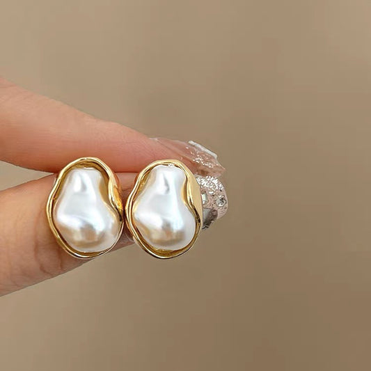 Gold Irregular Pearl Earrings Fashionable Simple Earrings High Quality Pearl Earrings