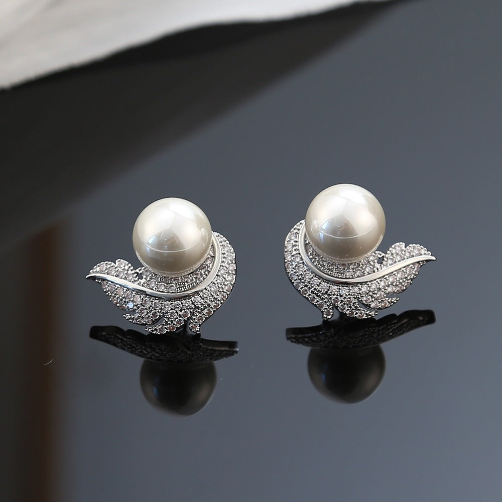 New S925 Silver Needle Inlaid Zircon Feather Pearl Earrings French Style Vintage Earrings