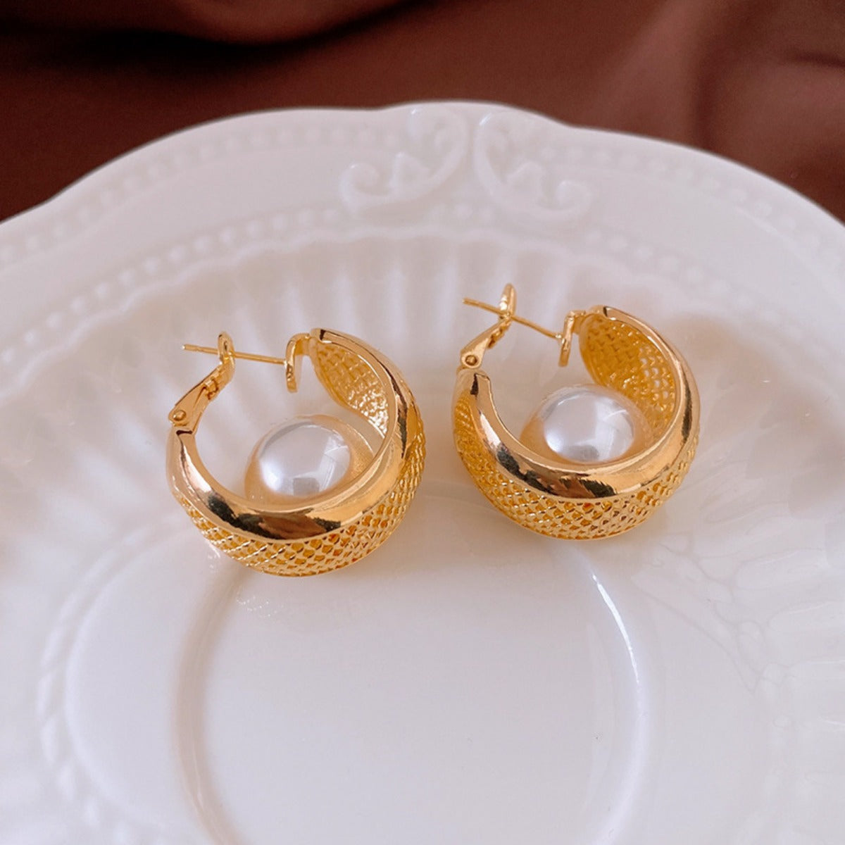 High-end Earrings Classic Women's Jewelry Accessories 18k Real Gold Plated Silver Needle Pearl Earrings Earrings